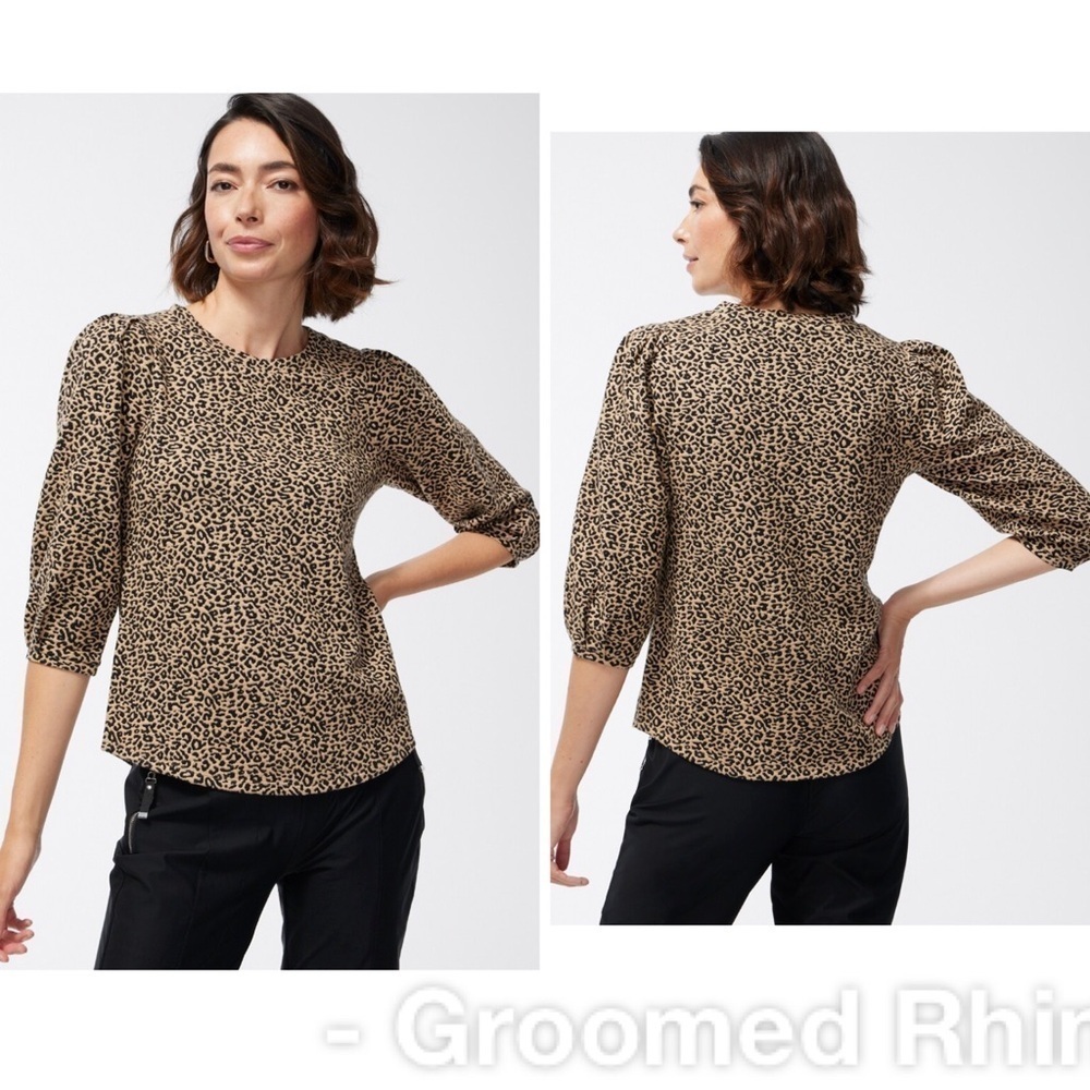 Chico’s Zenergy Animal Print Jacquard Top Size 20